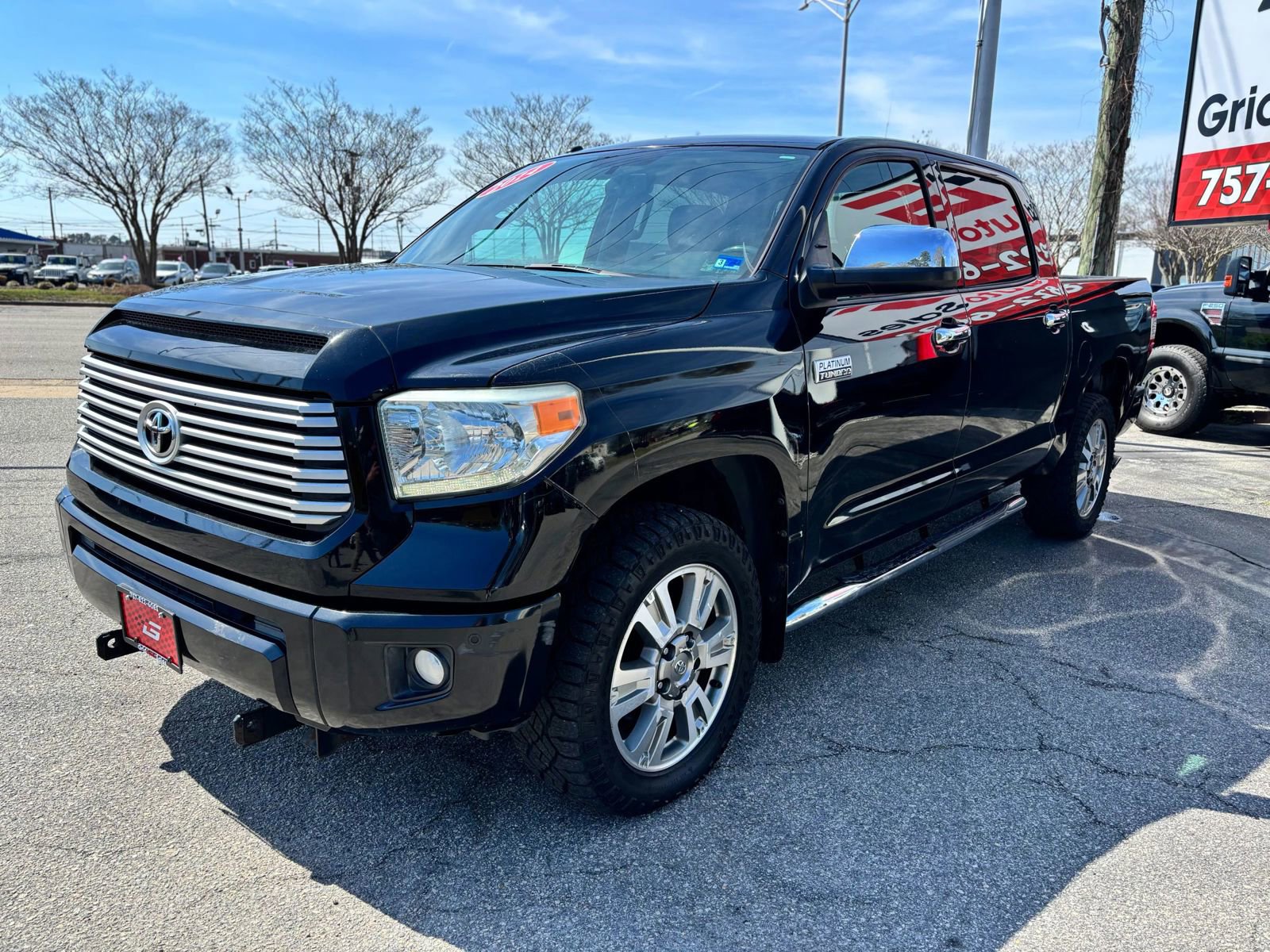 Used 2014 Toyota Tundra Platinum image 8
