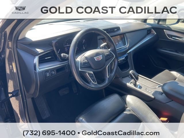 Used 2017 Cadillac XT5 Luxury w/ Driver Awareness Package image 18