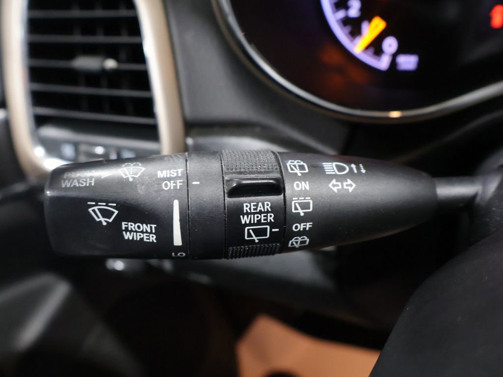 Used 2015 Jeep Grand Cherokee Limited w/ Trailer Tow Group IV AWD/4WD image 40