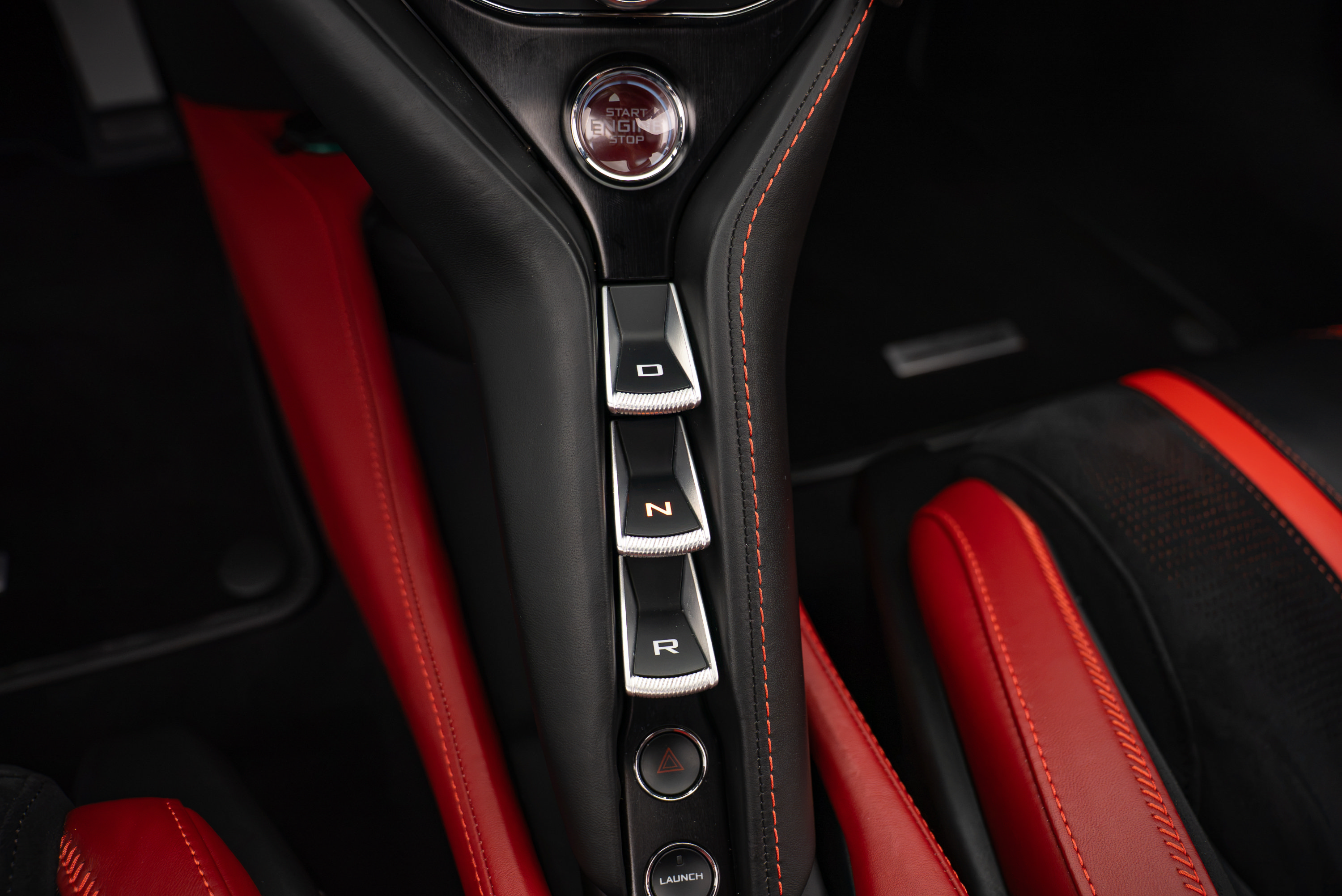 Used 2018 McLaren 720S Performance RWD image 17