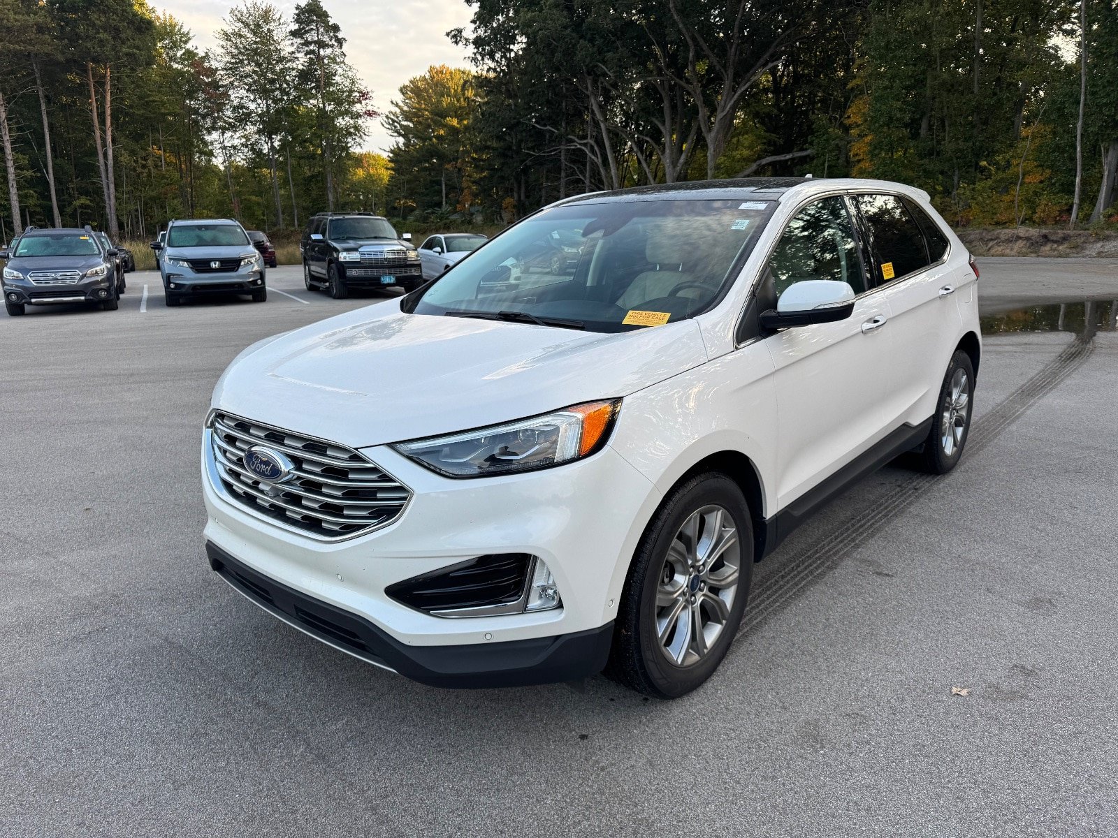 Used 2019 Ford Edge Titanium w/ Equipment Group 301A AWD/4WD image 5
