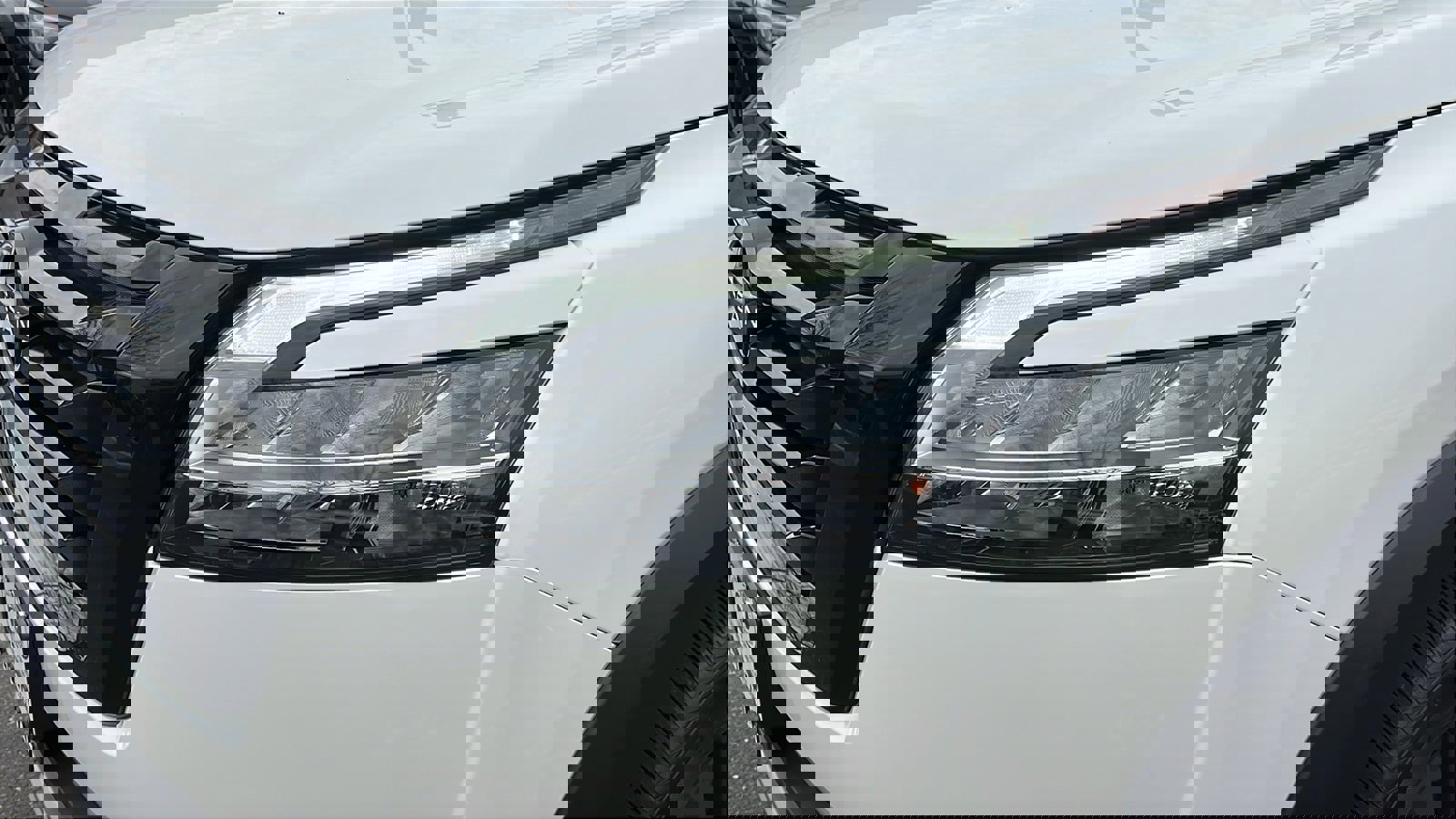 Used 2023 Nissan Pathfinder SL w/ SL Premium Package image 8