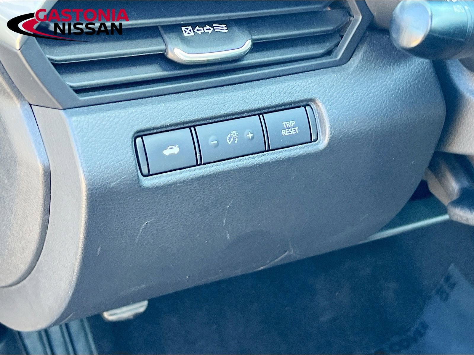 Used 2023 Nissan Altima 2.5 SV FWD image 13