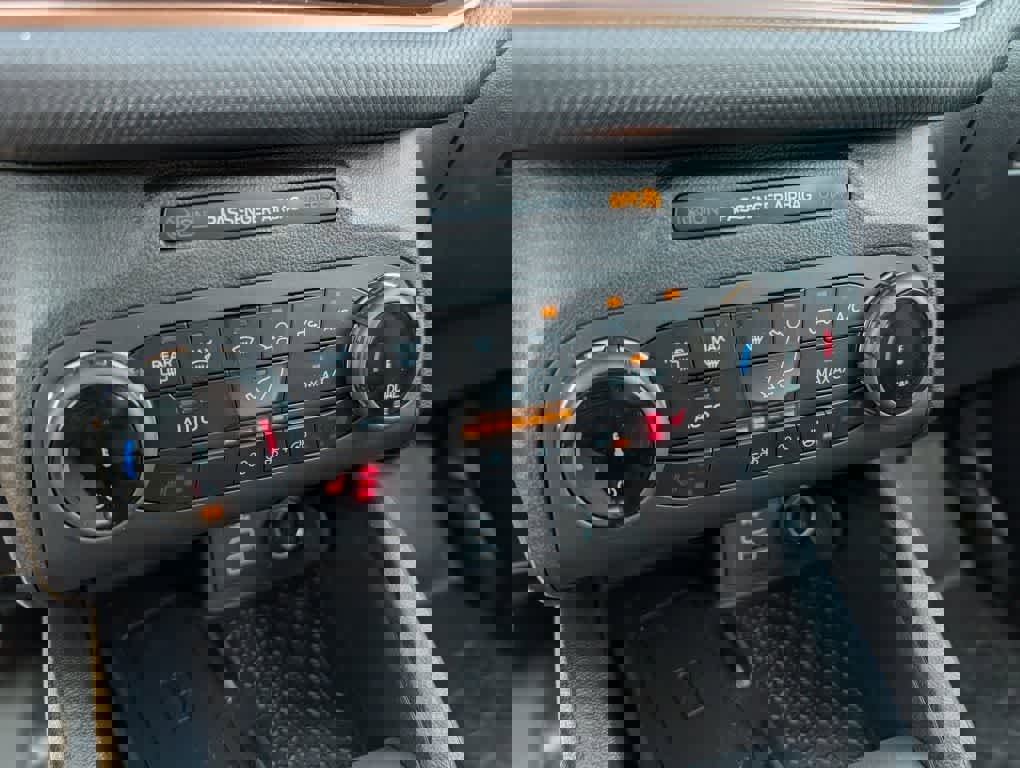 Used 2024 Ford Bronco Sport Badlands w/ Premium Package image 35