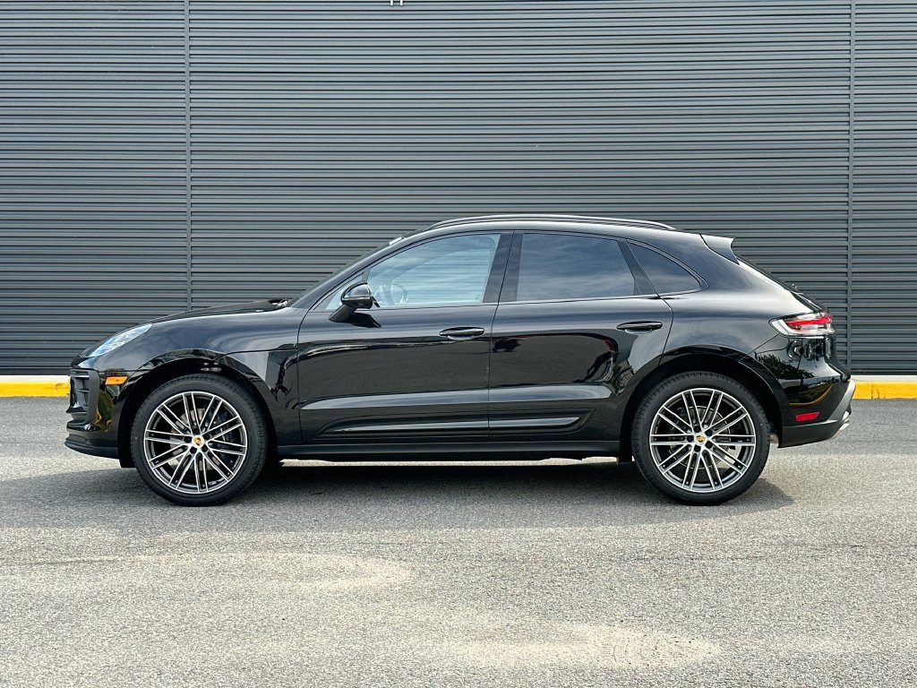 New 2026 Porsche Macan AWD/4WD image 2