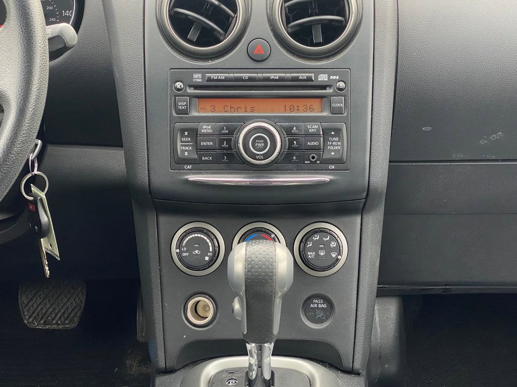 Used 2015 Nissan Rogue S image 20