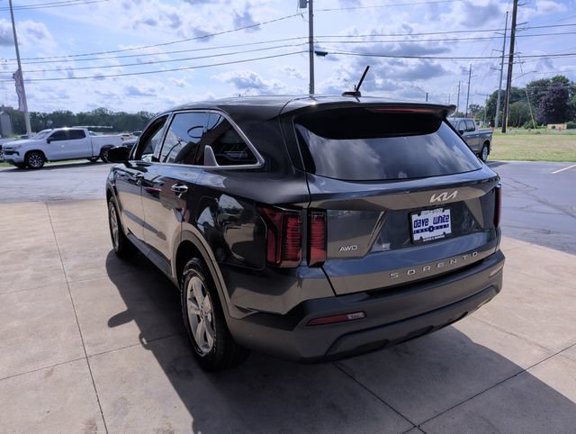Used 2022 Kia Sorento LX AWD/4WD image 5