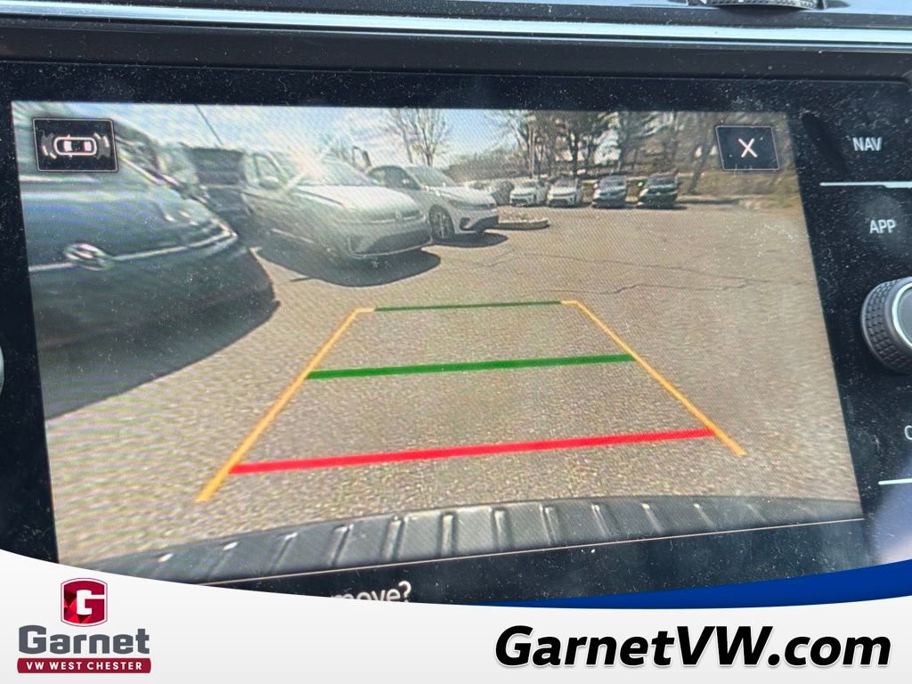 Certified 2023 Volkswagen Tiguan SEL R-Line image 21