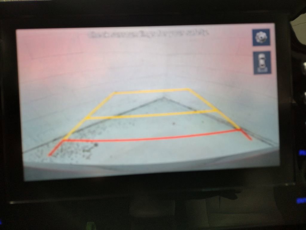 Certified 2022 Hyundai Ioniq SE FWD image 11