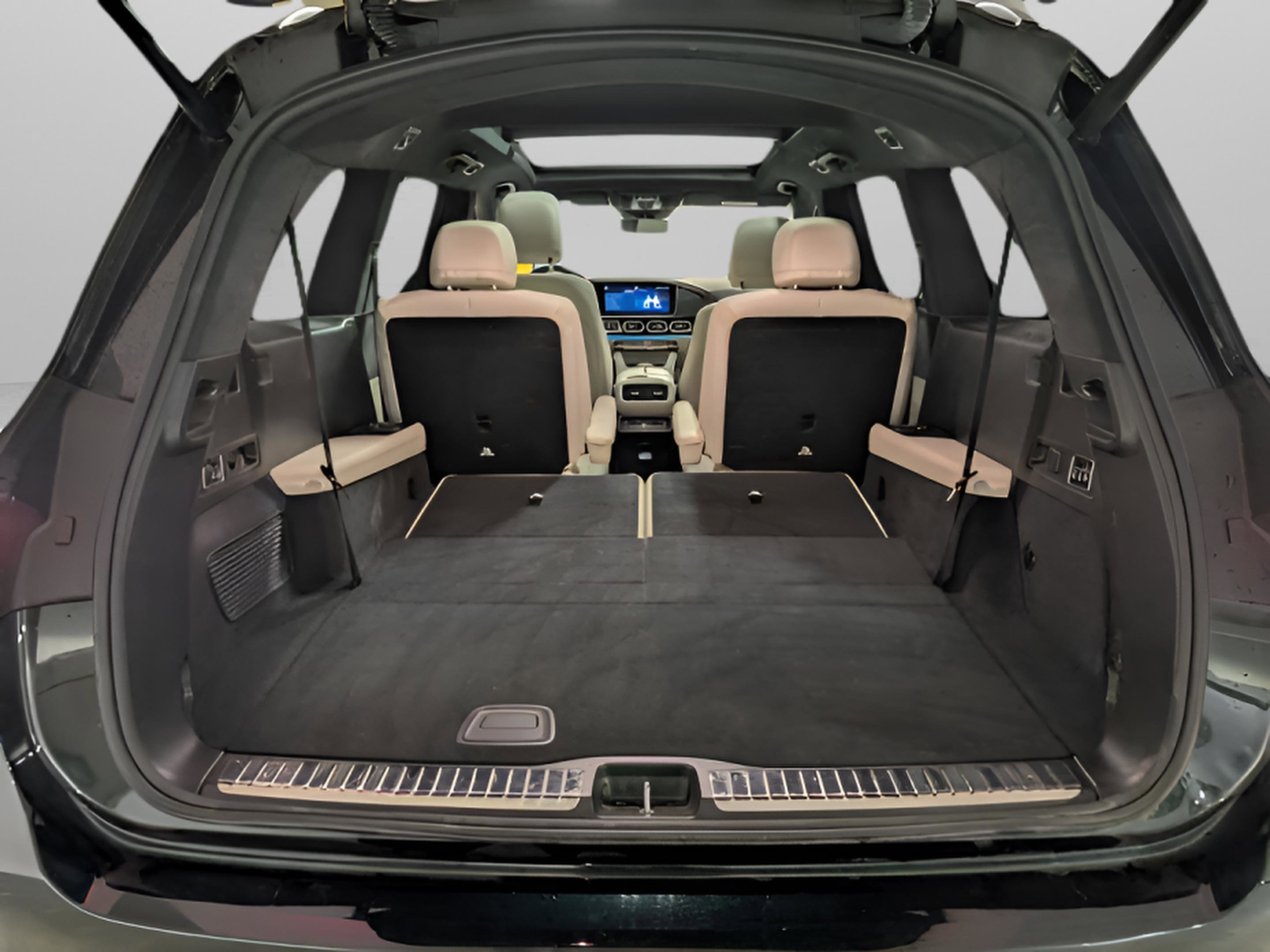 Used 2024 Mercedes-Benz GLS 63 AMG 4MATIC image 24