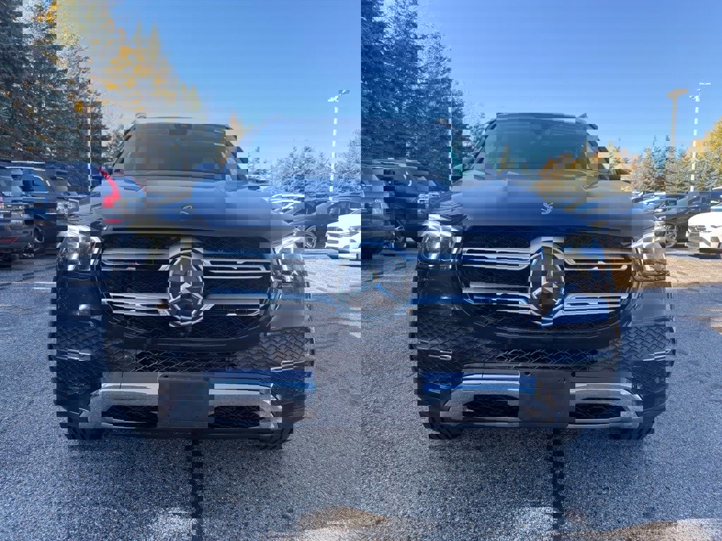 Used 2022 Mercedes-Benz GLE 350 4MATIC w/ Premium Package image 2