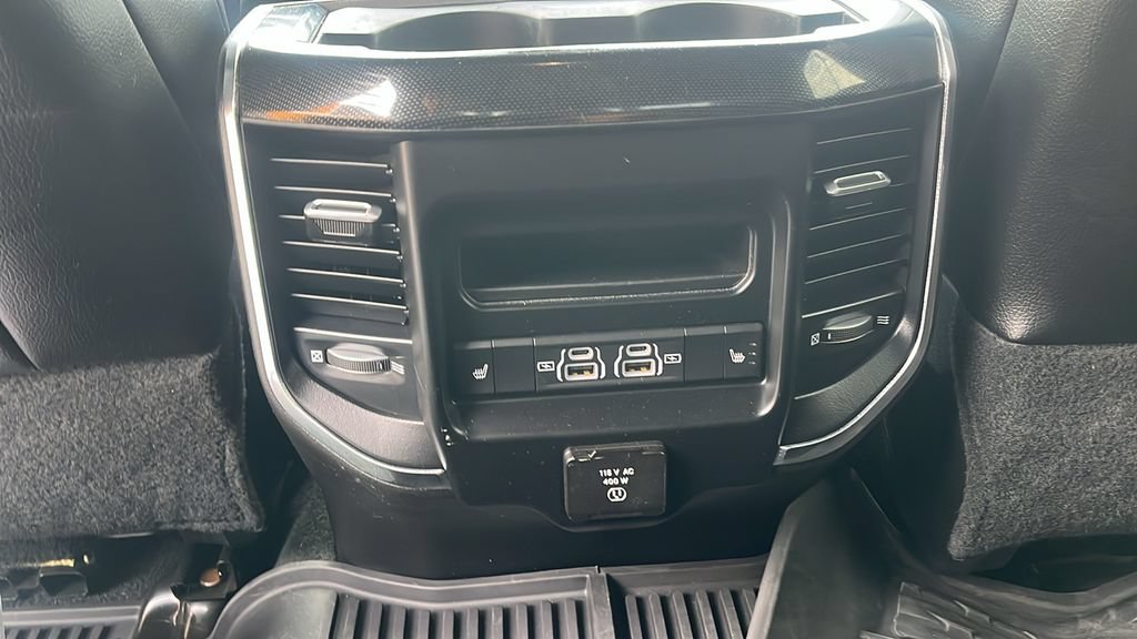 Used 2022 RAM 3500 Laramie AWD/4WD image 22