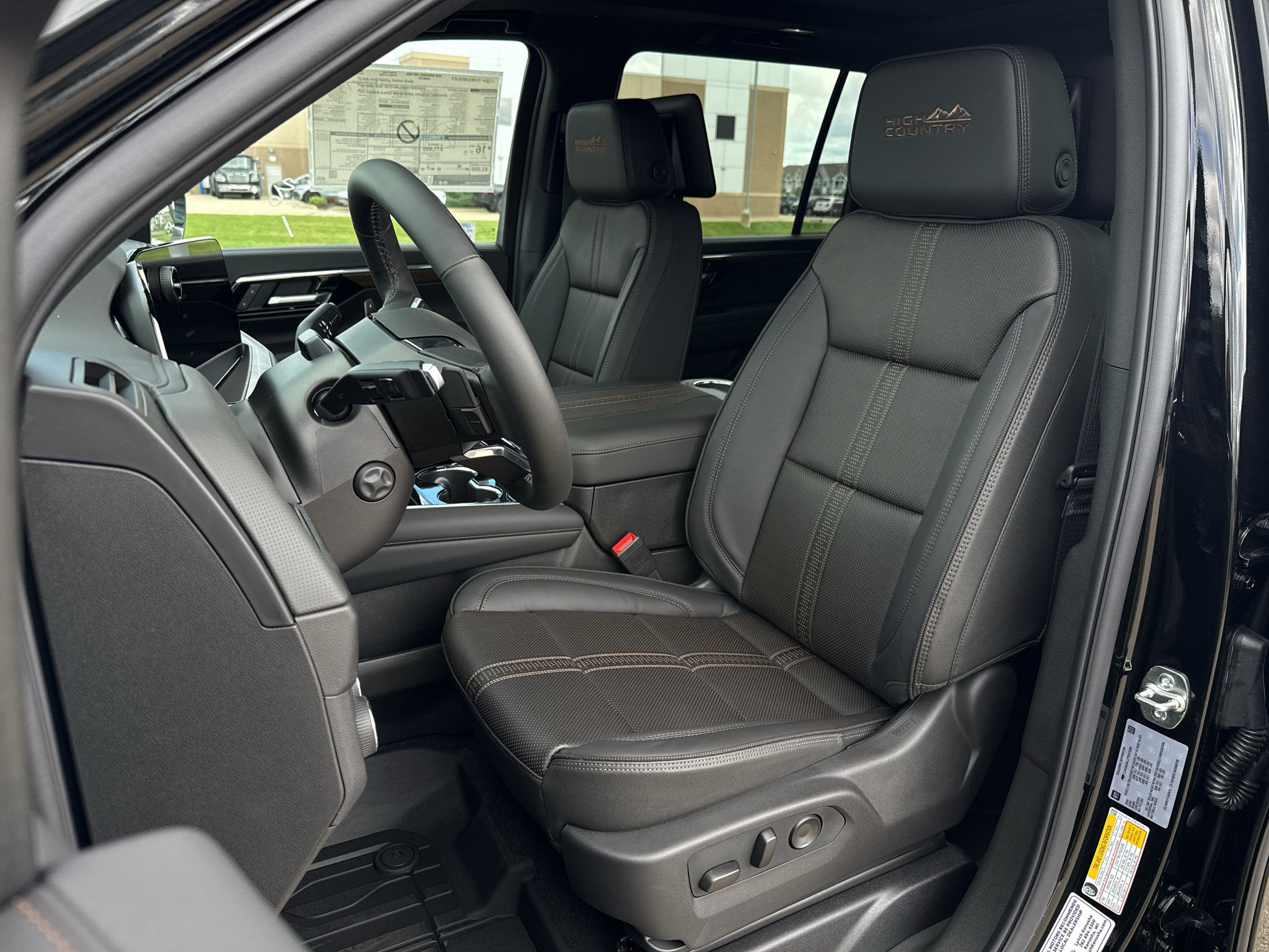New 2026 Chevrolet Suburban High Country AWD/4WD image 14