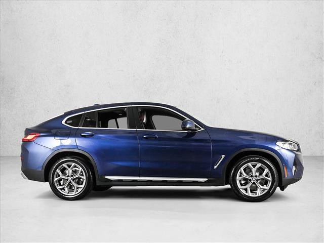Used 2023 BMW X4 xDrive30i w/ Premium Package AWD/4WD image 4