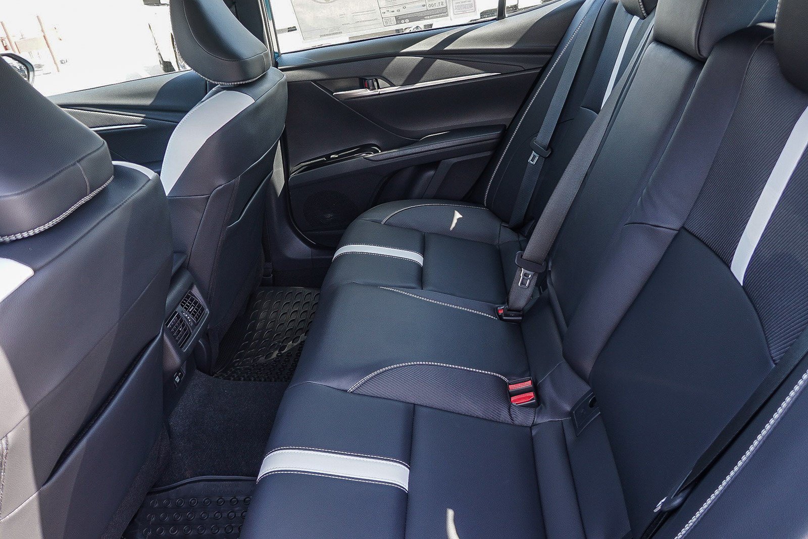 New 2026 Toyota Camry SE FWD image 27