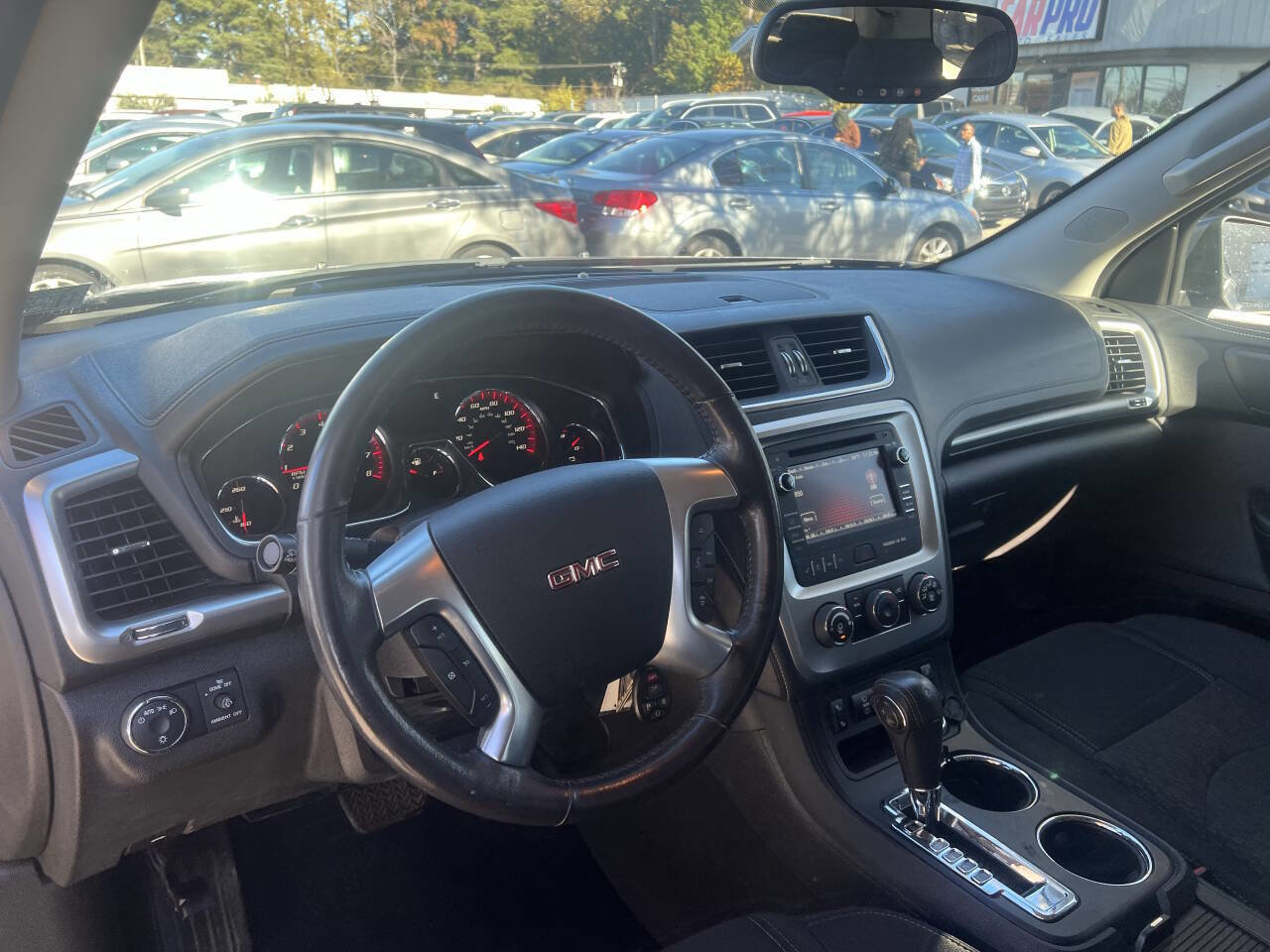 Used 2014 GMC Acadia SLE image 19
