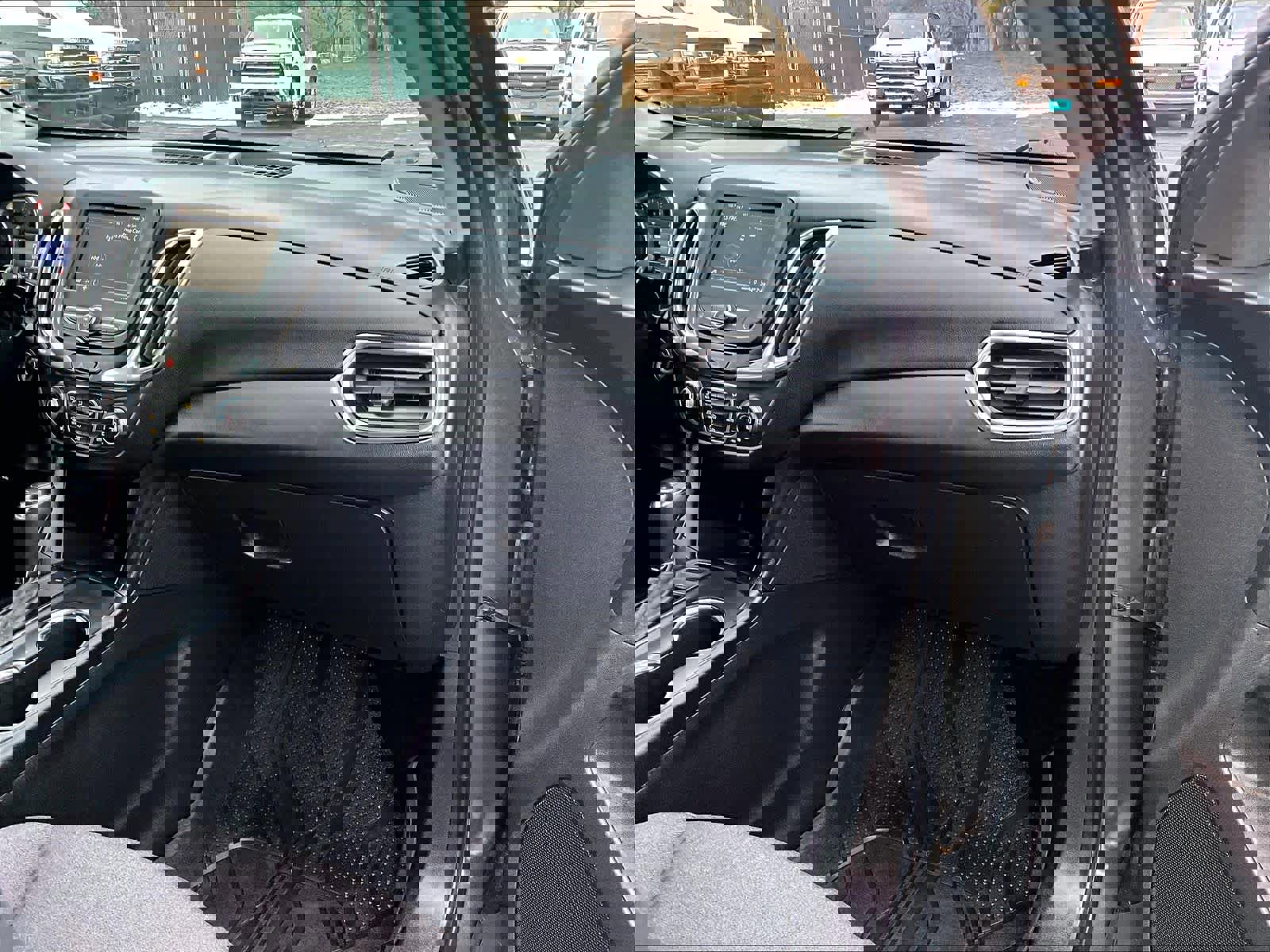 Used 2019 Chevrolet Equinox LT image 13