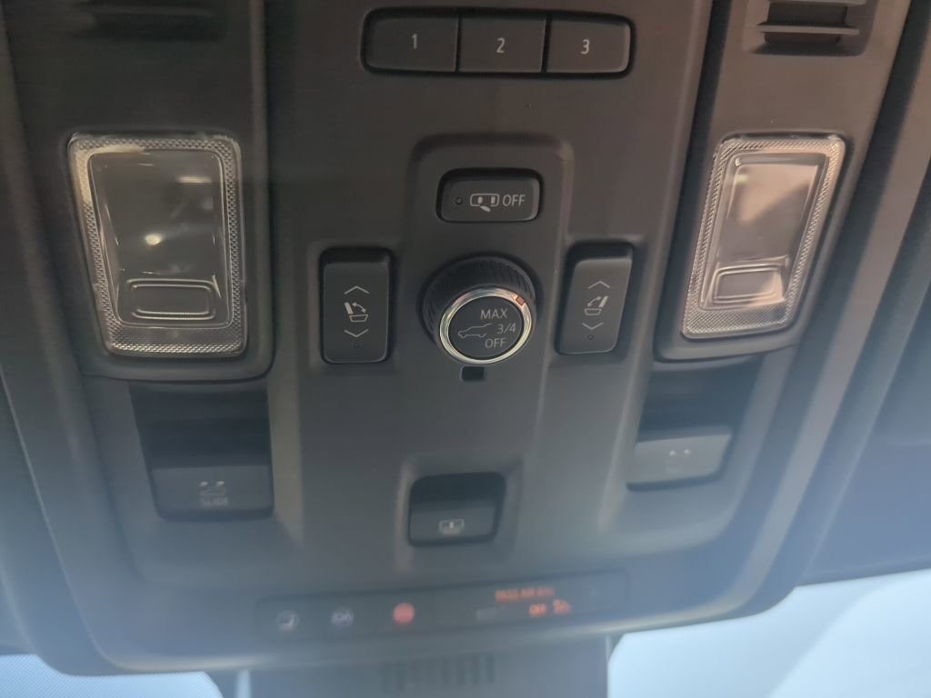 Used 2023 Chevrolet Tahoe Z71 w/ Z71 Off-Road Package image 37