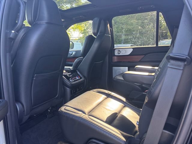 Certified 2021 Lincoln Navigator Reserve w/ Luxury Package AWD/4WD image 13