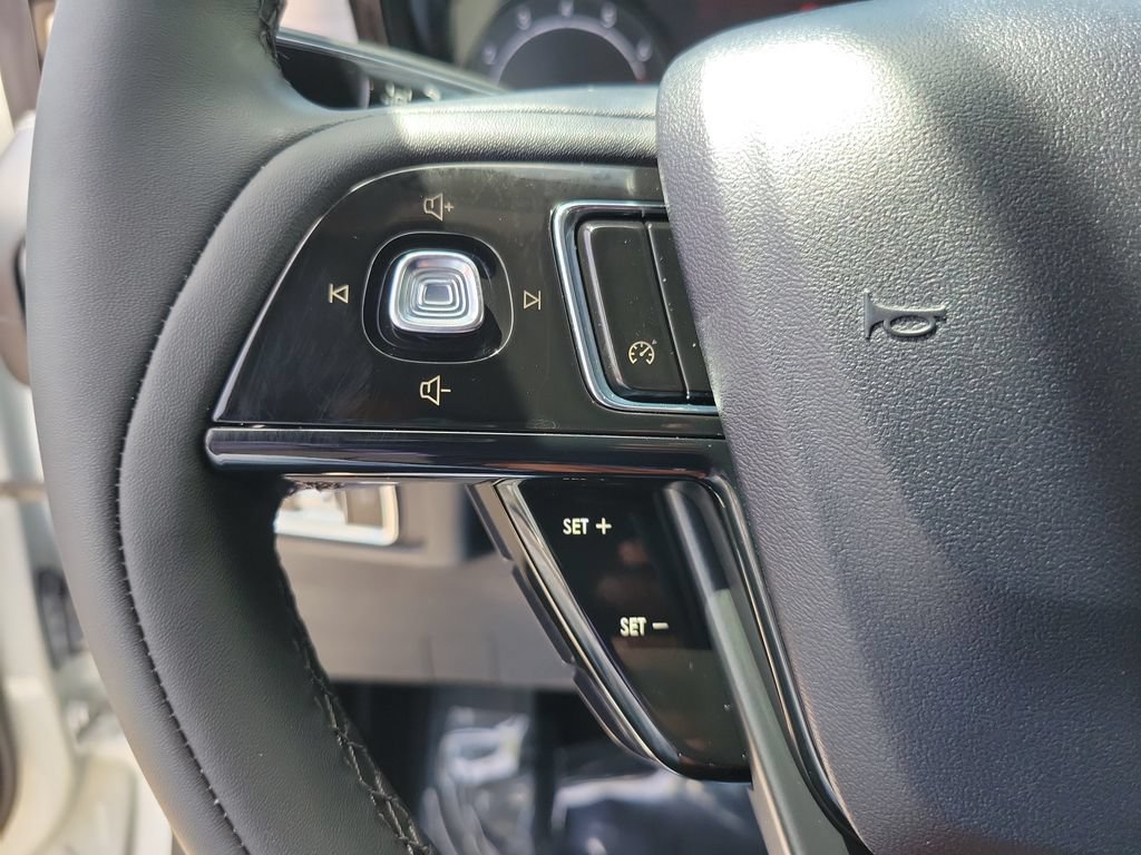 Certified 2022 Lincoln Corsair FWD w/ Equipment Group 101A image 19