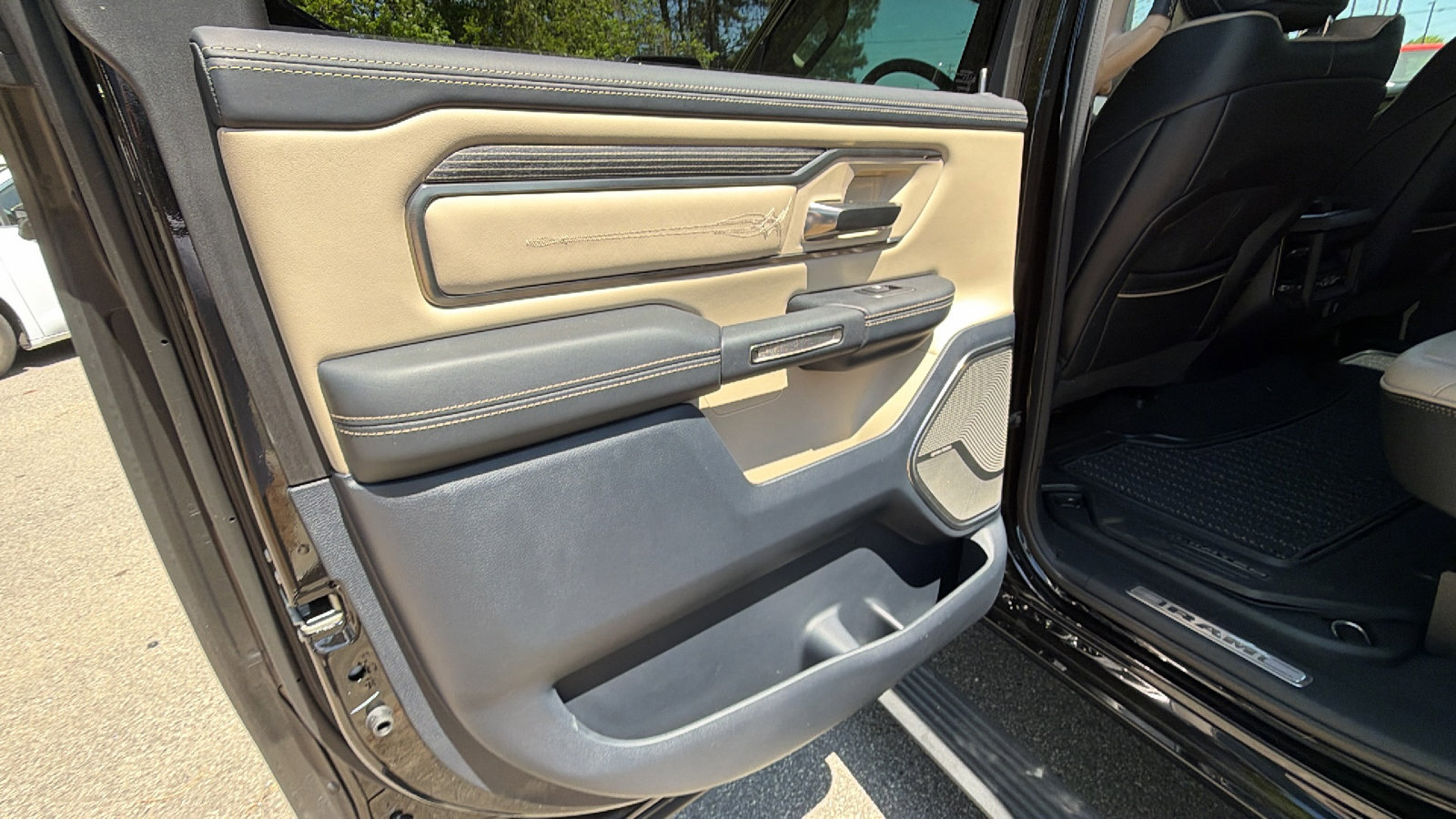 Used 2020 RAM 1500 Limited AWD/4WD image 23