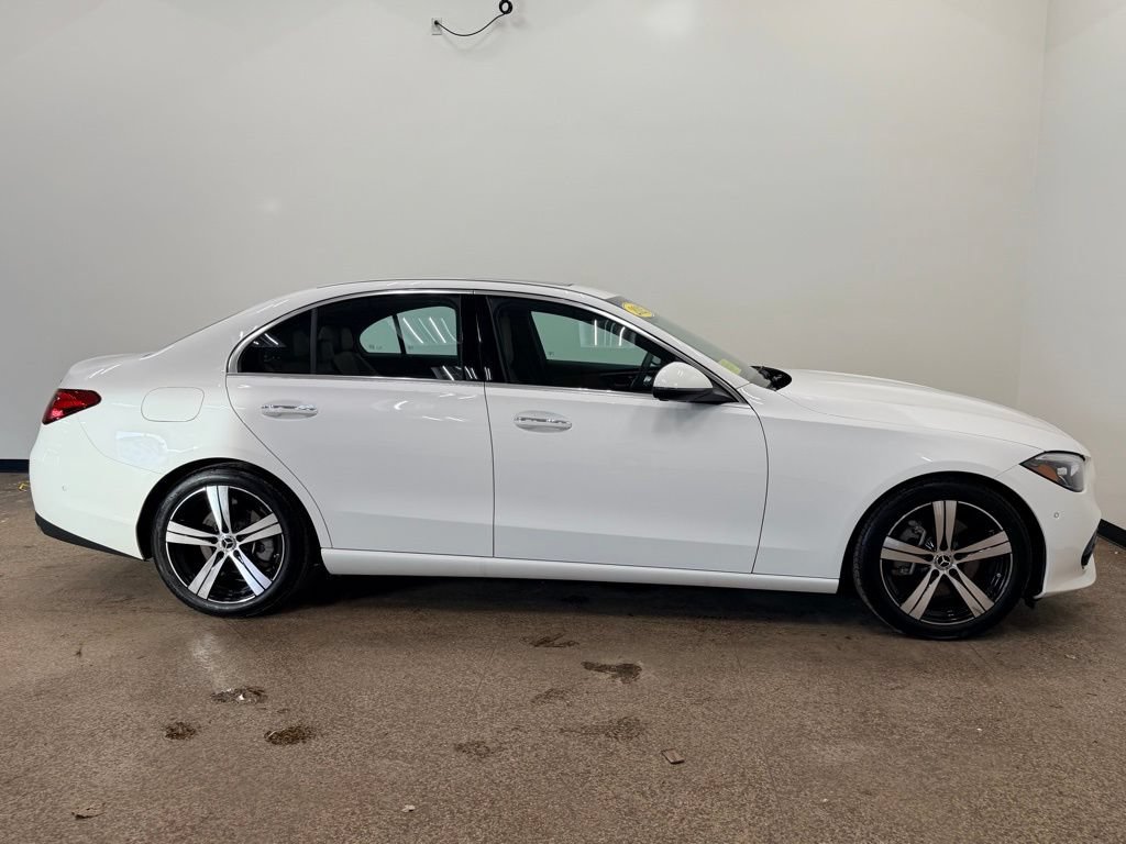 Used 2025 Mercedes-Benz C 300 4MATIC Sedan image 7