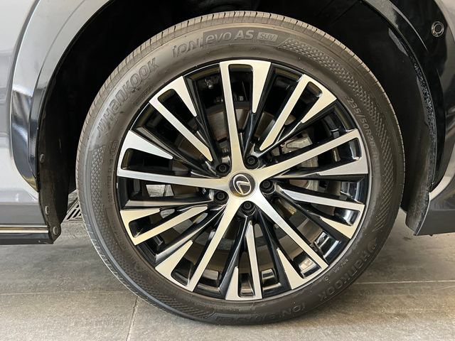 Used 2023 Lexus RZ 450e Premium w/ Accessory Package (Z1) AWD/4WD image 13