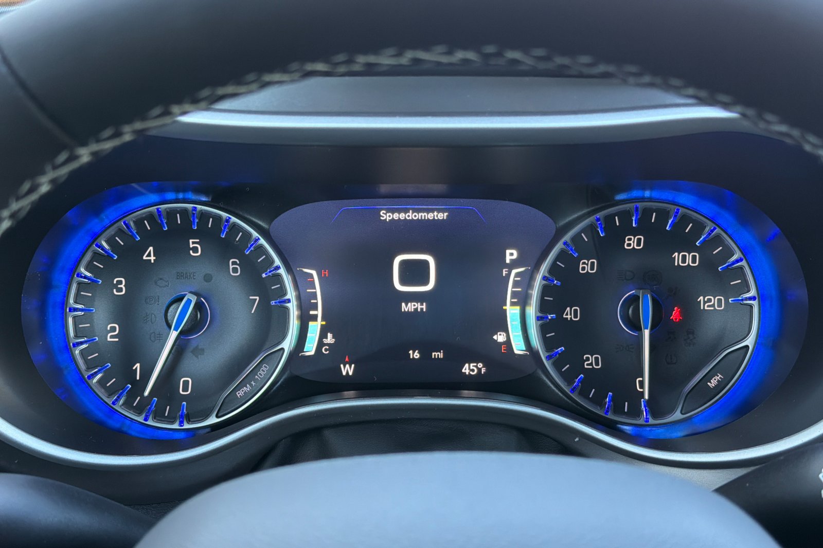 New 2026 Chrysler Pacifica Select AWD/4WD image 22