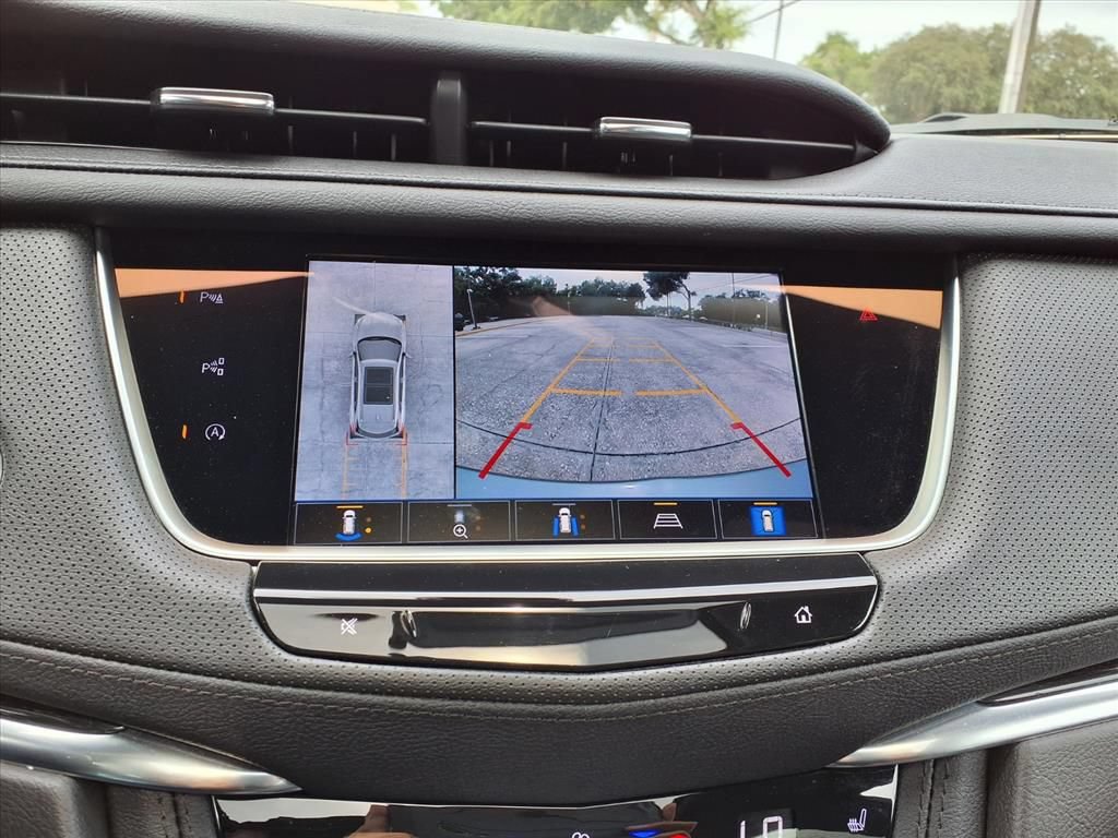 Used 2022 Cadillac XT5 Premium Luxury w/ Technology Package AWD/4WD image 26
