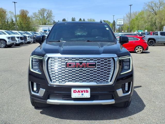 Used 2022 GMC Yukon Denali w/ Denali Premium Package AWD/4WD image 9