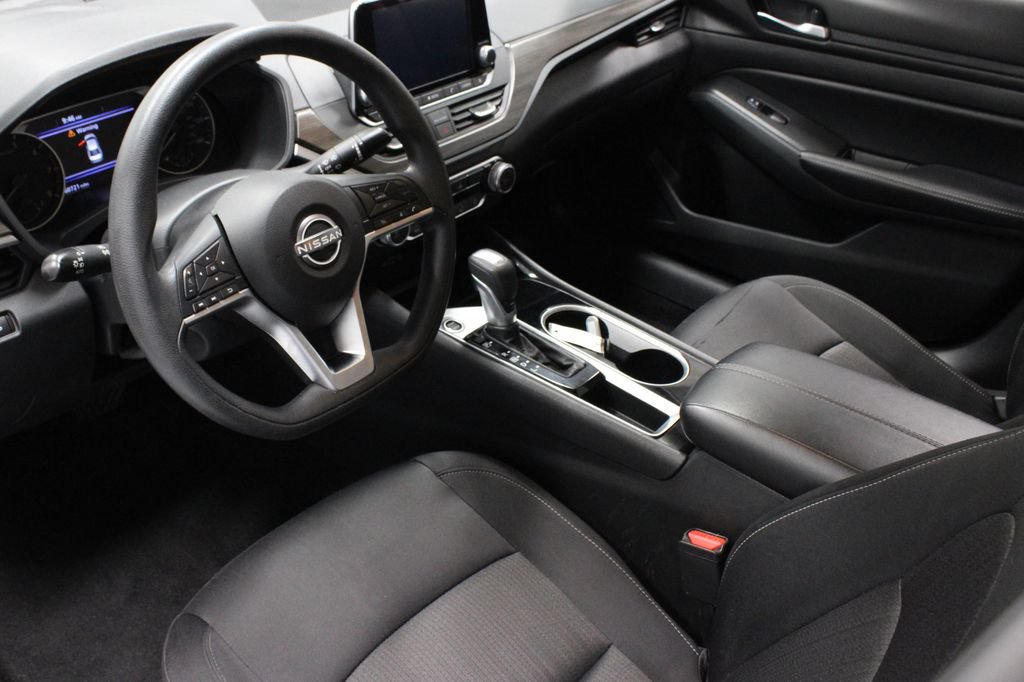 Certified 2024 Nissan Altima 2.5 SV FWD image 24