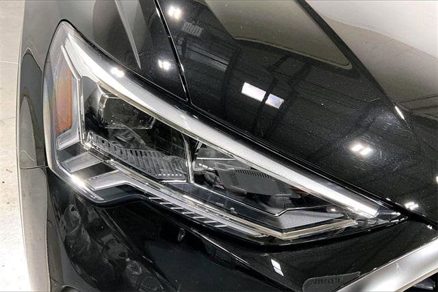 Certified 2025 Audi Q3 2.0T Premium w/ Convenience Package image 30