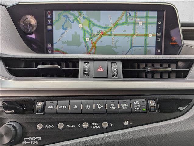 Used 2019 Lexus ES 300h ES 300h w/ Premium Package image 12