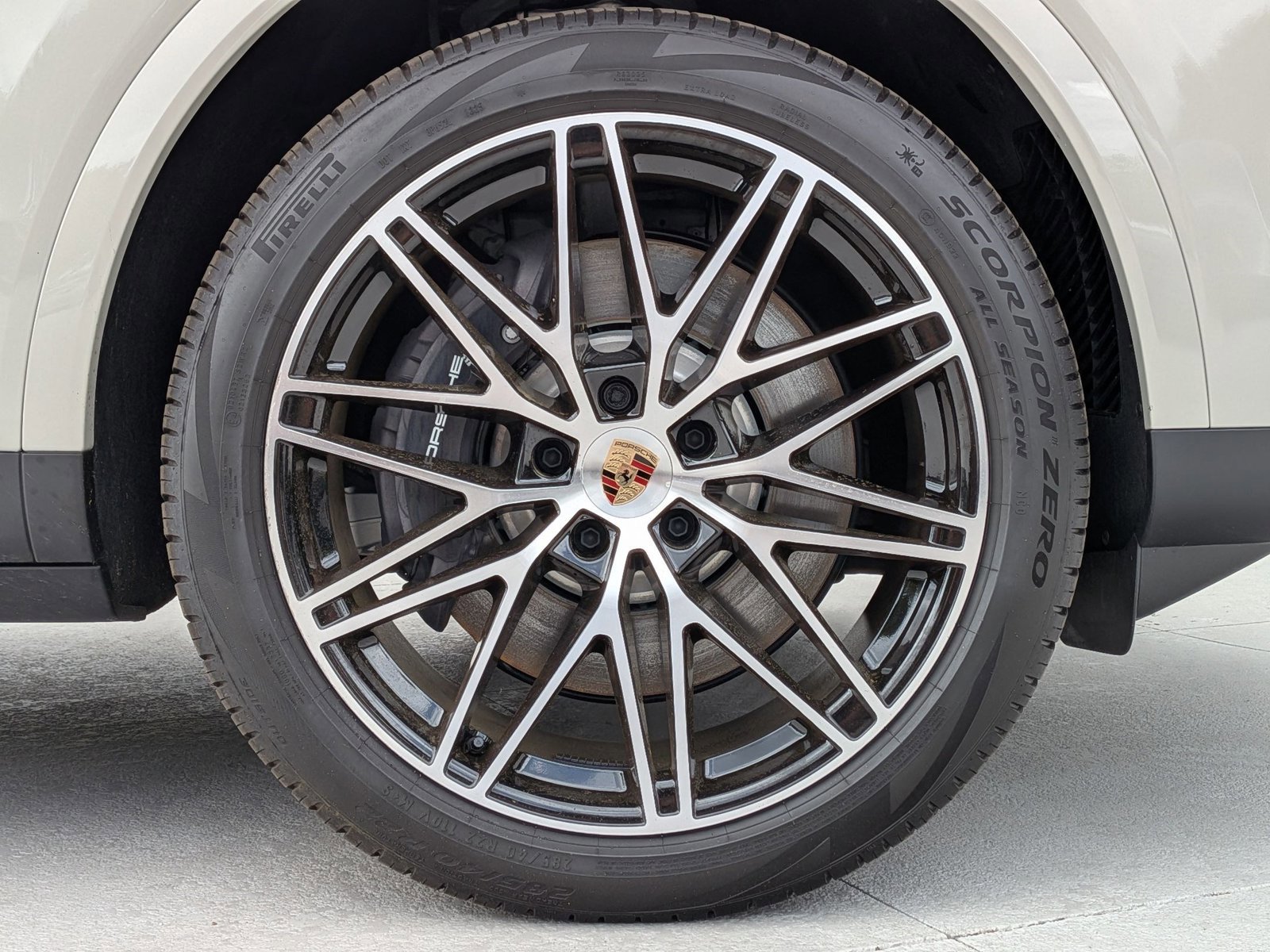 Used 2026 Porsche Cayenne E-Hybrid image 28