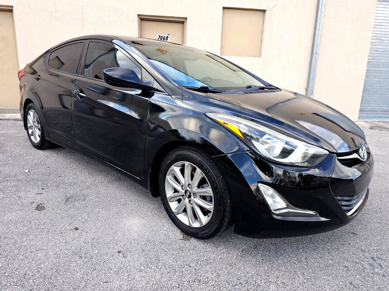 Used 2014 Hyundai Elantra SE w/ Option Group 02 image 3