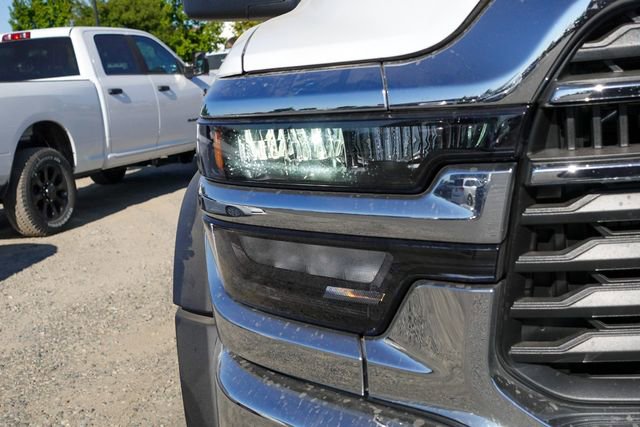 New 2025 RAM 5500 Tradesman AWD/4WD image 5
