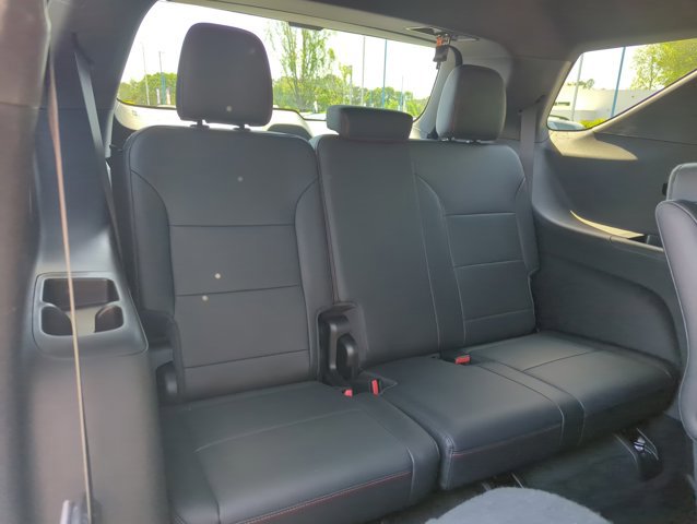 Used 2024 Chevrolet Traverse RS image 23