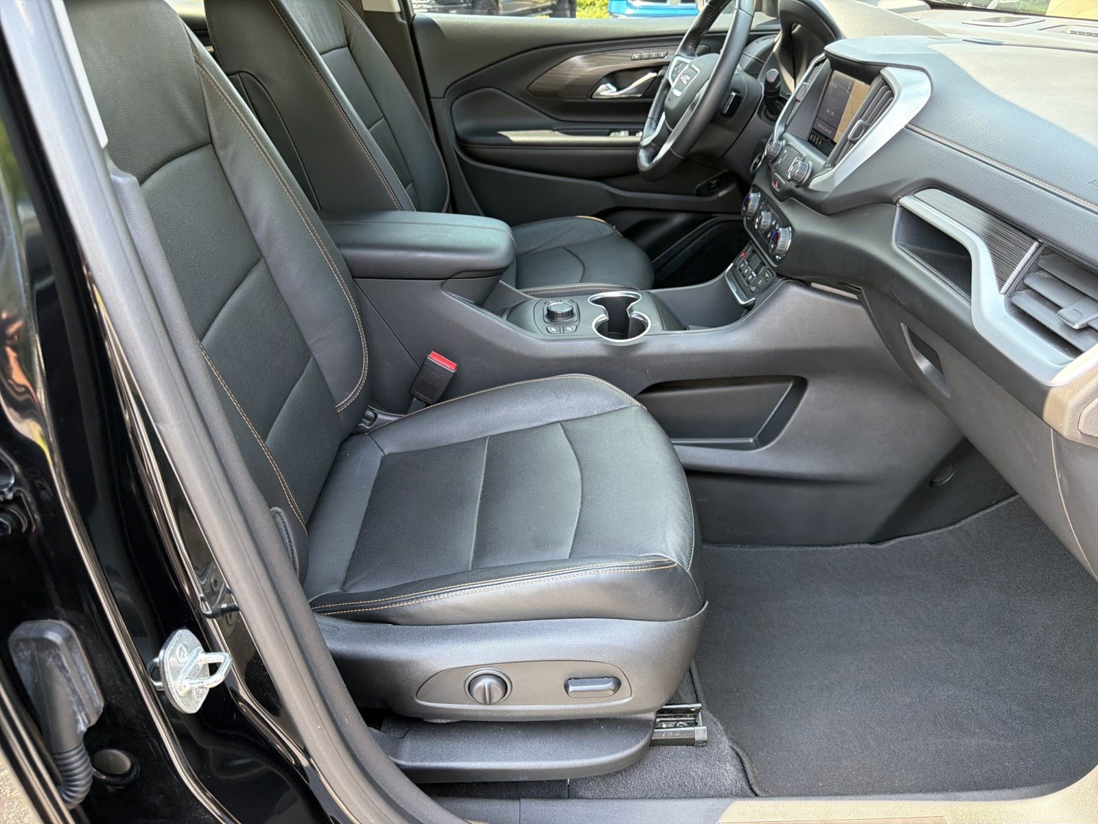 Used 2021 GMC Terrain SLT w/ Infotainment Package II FWD image 13