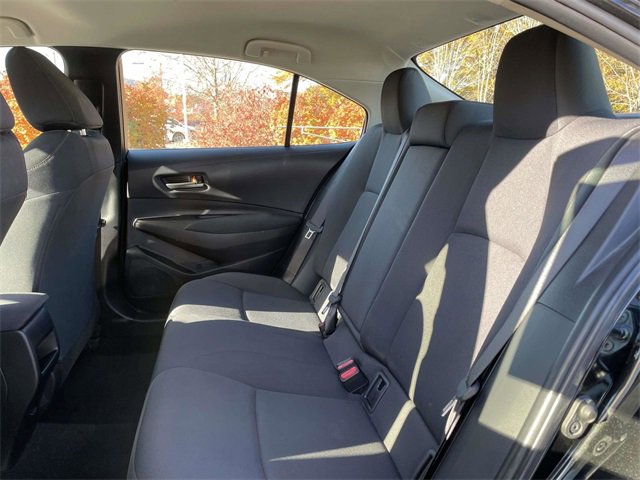 Used 2022 Toyota Corolla LE image 16
