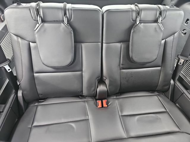 Used 2022 Ford Explorer XLT w/ Equipment Group 202A image 12