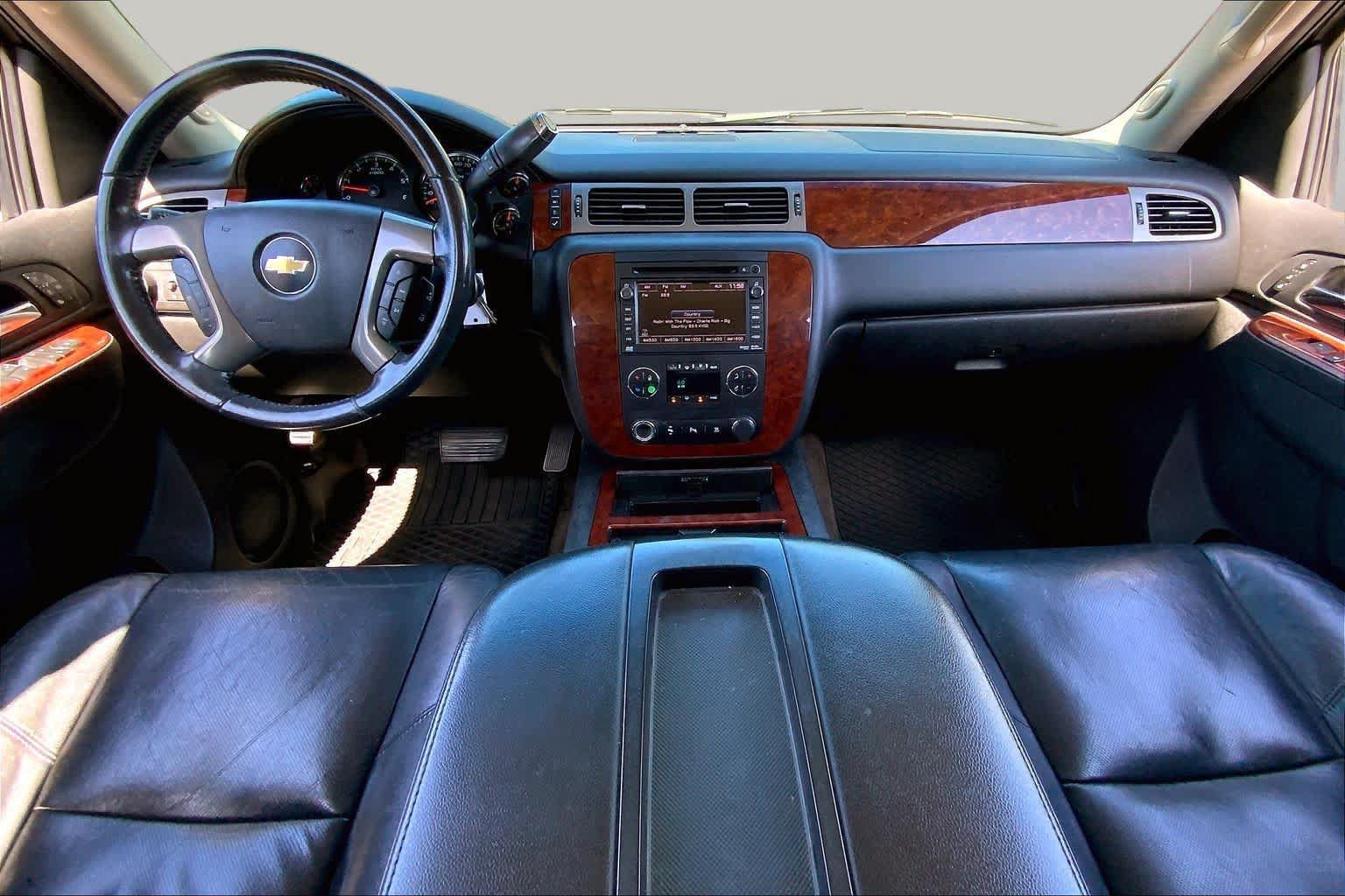 Used 2011 Chevrolet Tahoe LTZ AWD/4WD image 15