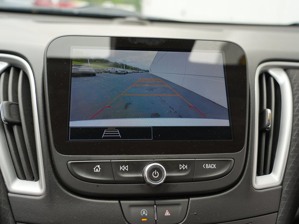 Used 2024 Chevrolet Malibu LT FWD image 34