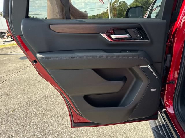 New 2026 GMC Yukon Denali w/ Advanced Technology Package AWD/4WD image 15