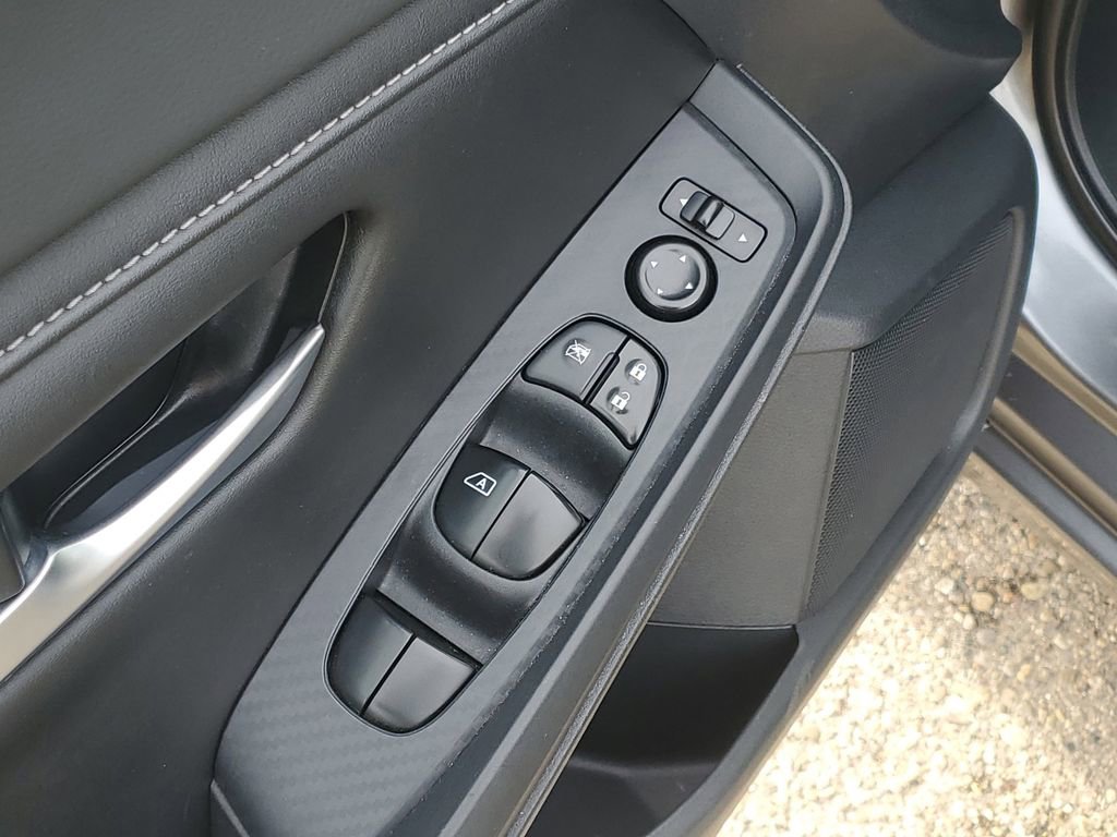 Used 2022 Nissan Sentra SV image 9