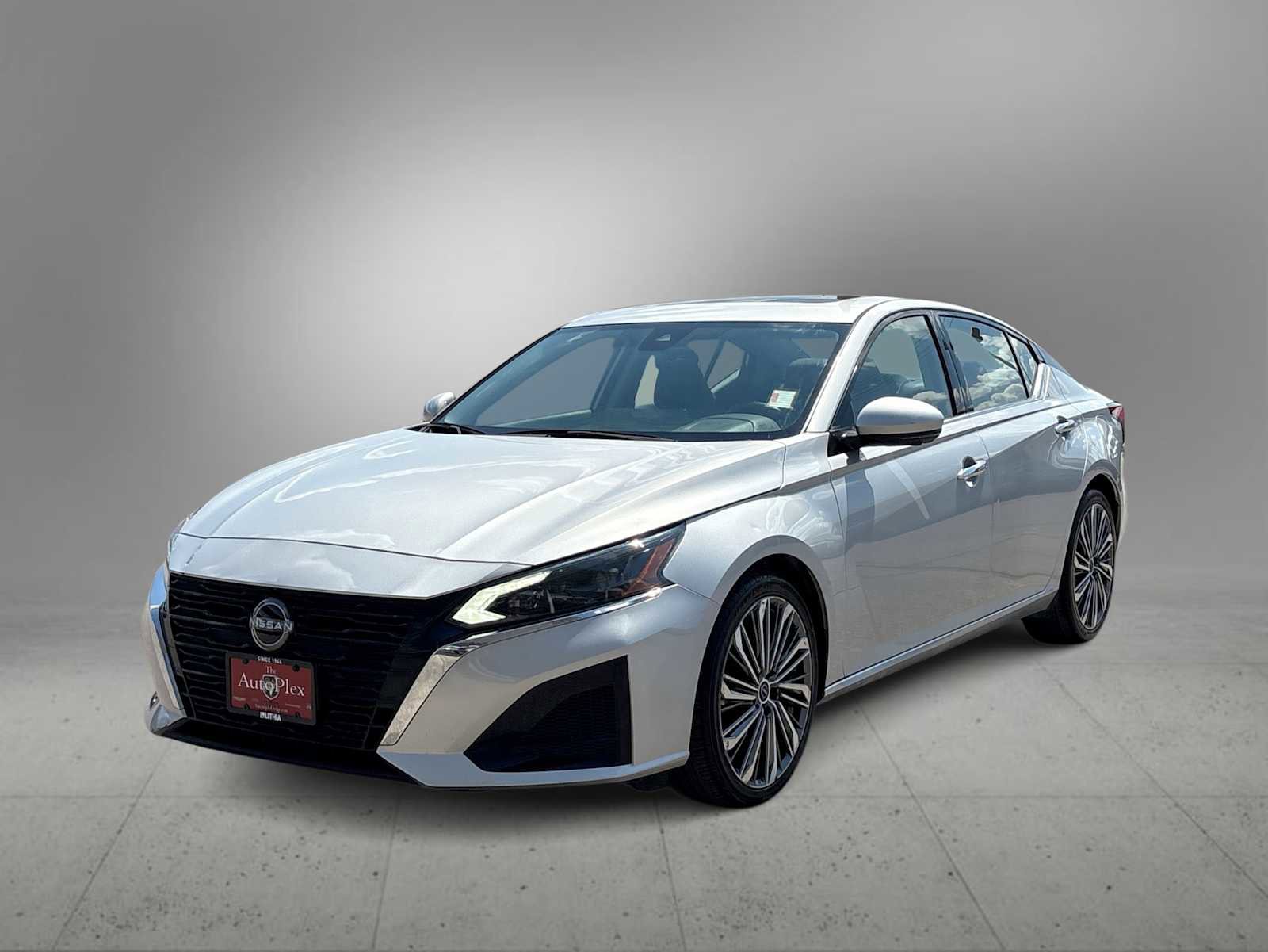 Used 2023 Nissan Altima 2.5 SL