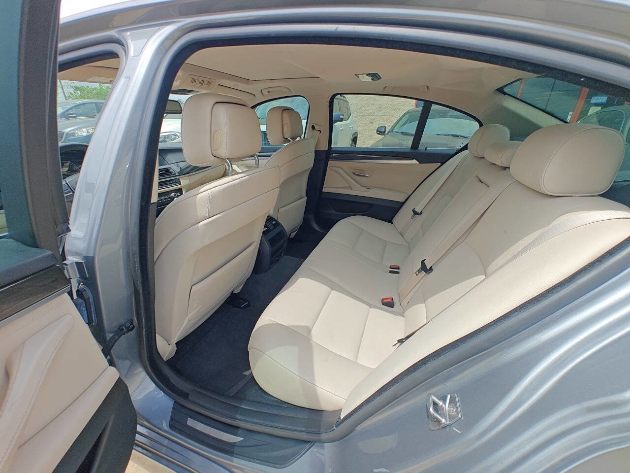 Used 2012 BMW 528i Sedan RWD image 14