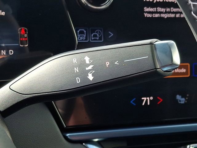 New 2026 Chevrolet Equinox EV LT image 7