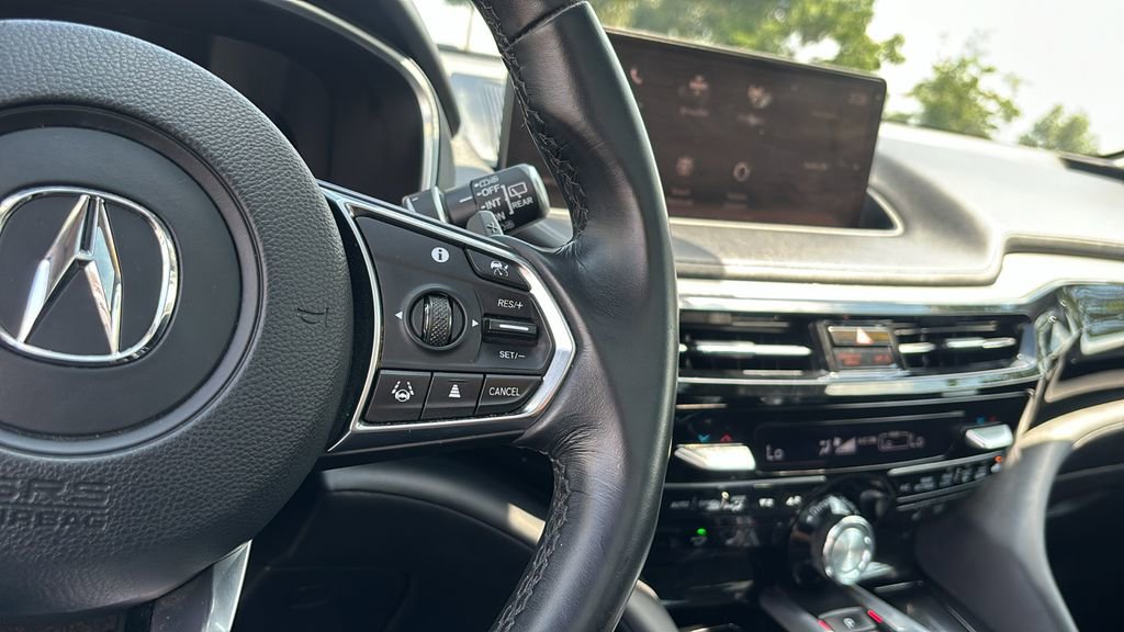 Used 2023 Acura MDX SH-AWD w/ Technology Package image 18