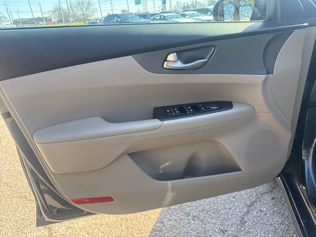 Used 2020 Kia Forte LXS image 11