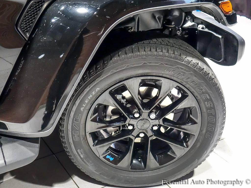 Used 2023 Jeep Wrangler Unlimited Sahara w/ Cold Weather Group image 12